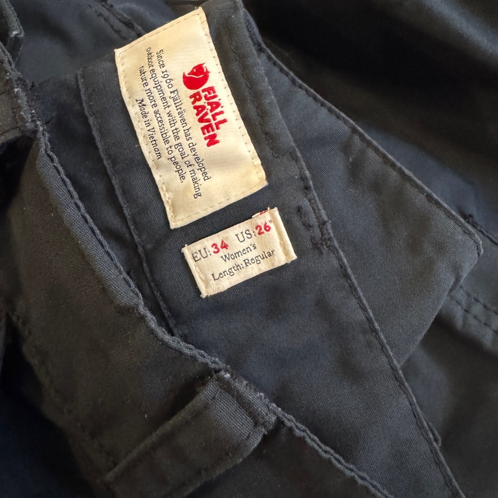 Women's Fjallraven Vidda Pro size 34 (26" waist)